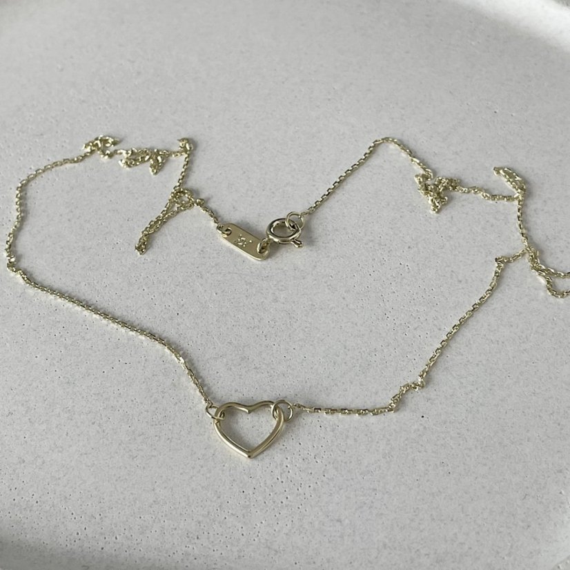 Řetízek s obrysem srdce - Barva zlata: Bílé (Au585/1000), Délka řetízku (celková): 50 cm