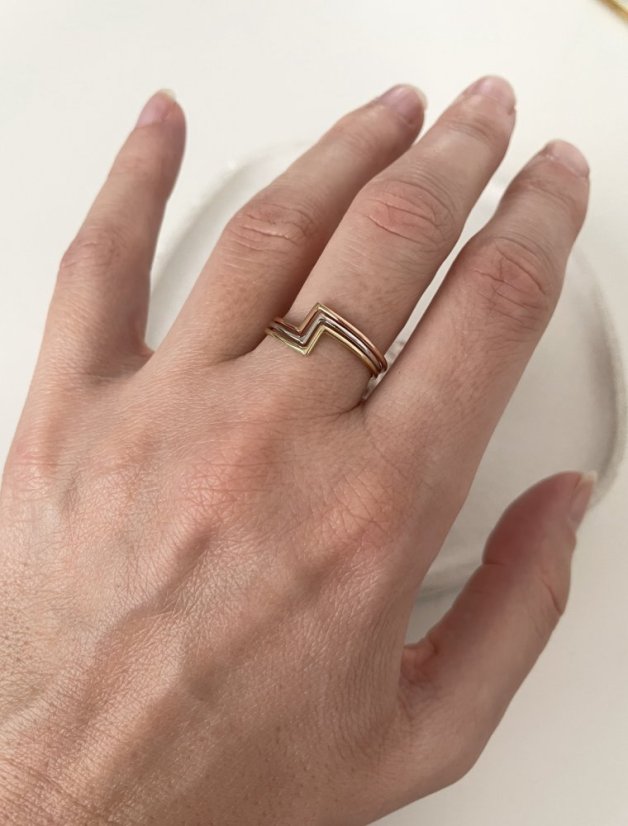 Prstýnek Bereniké - Barva zlata: Růžové (AU585/1000), Velikost prstýnku: 58