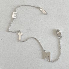 Řetízkový náramek s písmenkem (6 mm)
