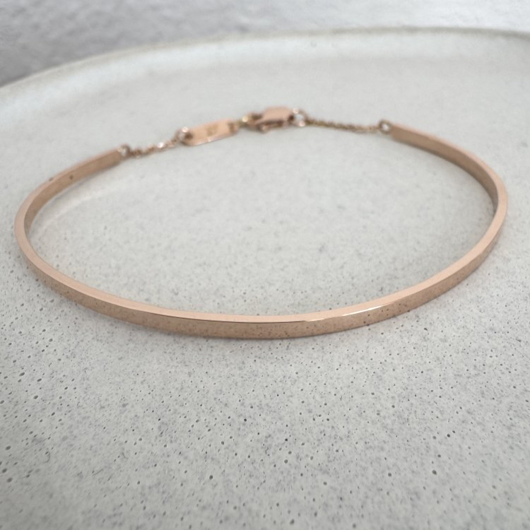 STŘEDní pevný náramek - Barva zlata: Žluté (Au585/1000), Velikost pevného náramku: 18 cm
